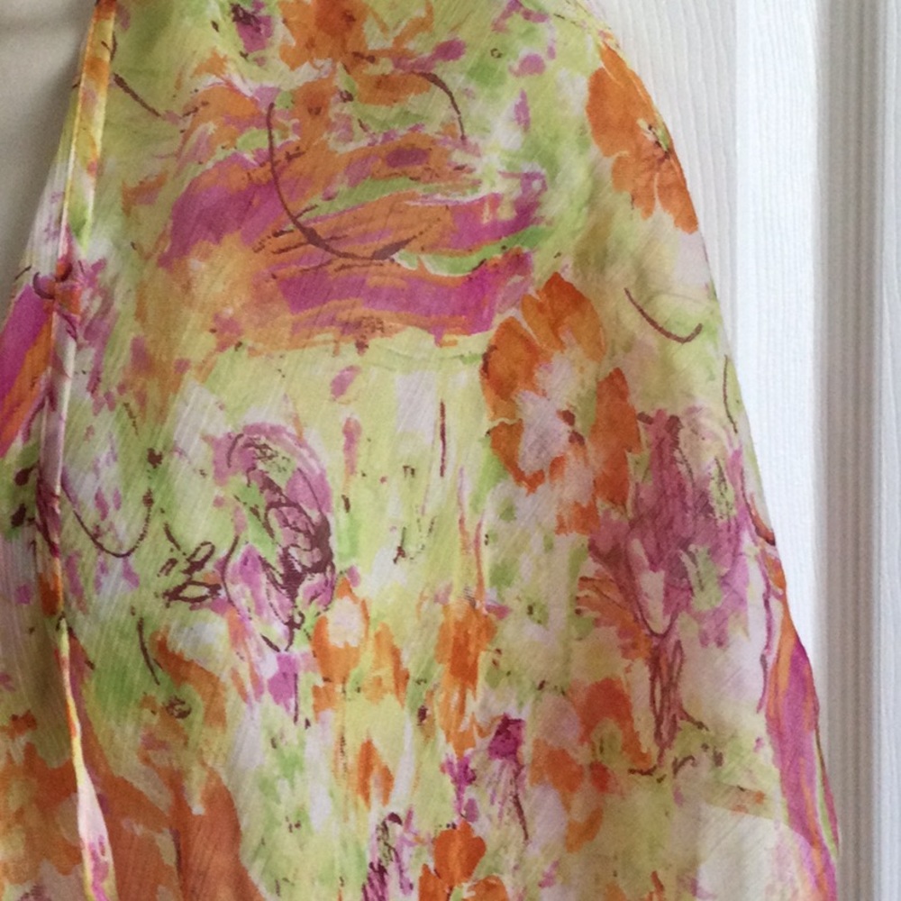 Summer Floral Wrap - Picture 3 of 6